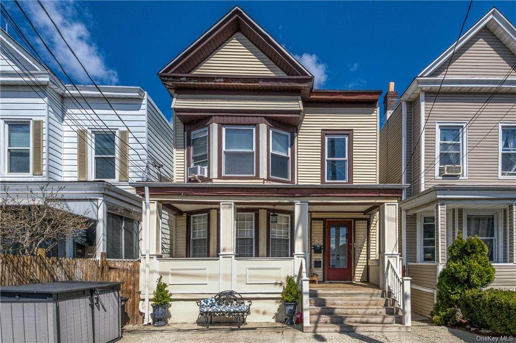 89 6th Street - Photo 1