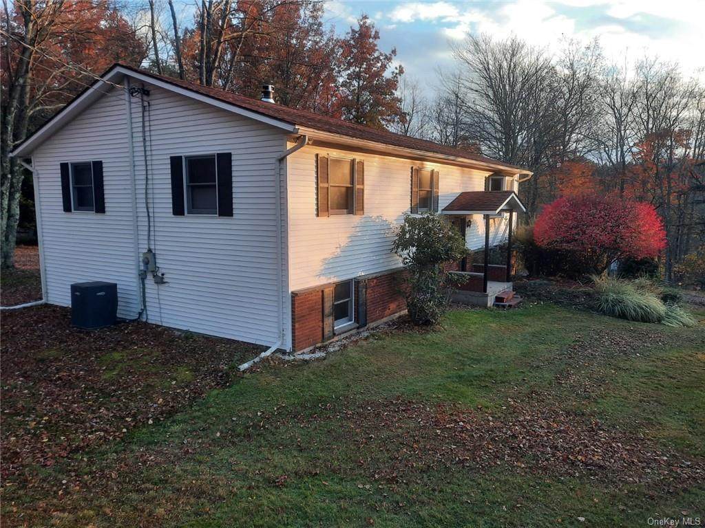 6 Pine Avenue - Photo 1