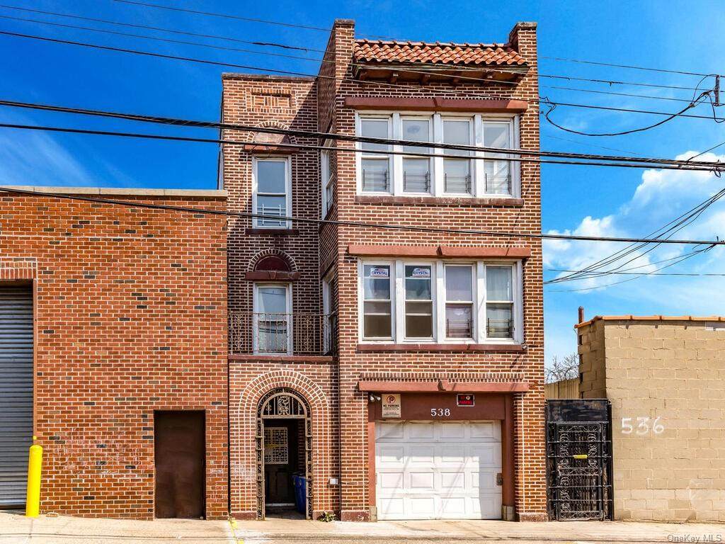 538 Coster Street - Photo 1