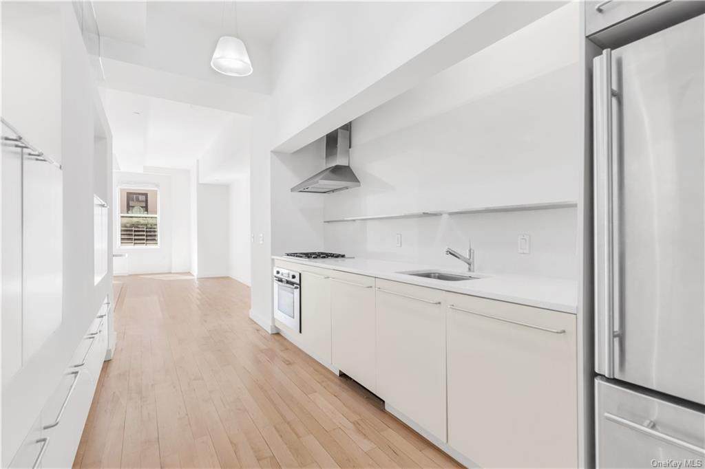 15 Broad Street - Photo 1