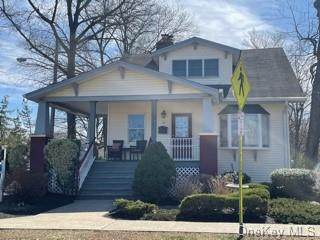 44 Franklin Avenue - Photo 1