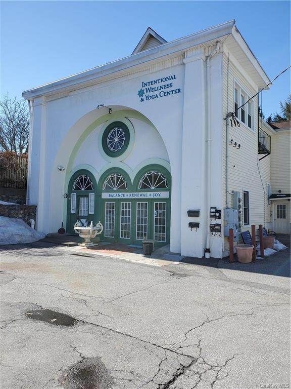173 Katonah Avenue - Photo 1