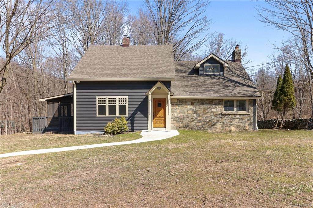 210 Clove Road - Photo 1