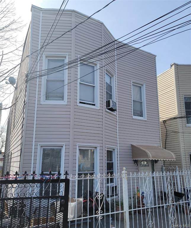 1653 Holland Avenue - Photo 1