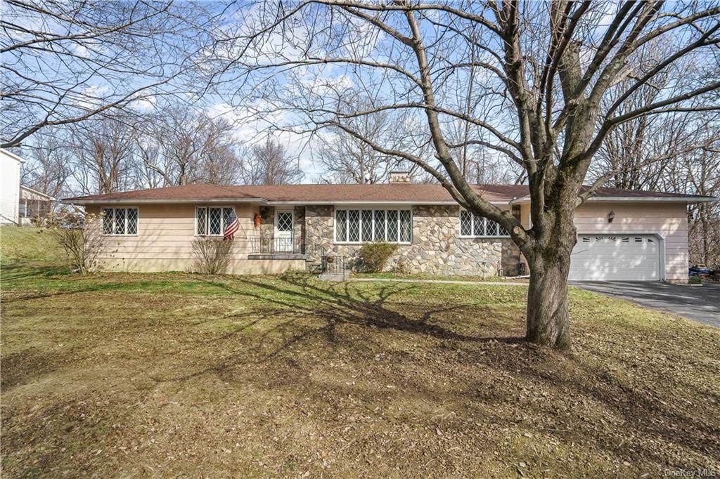 25 Roxanne Boulevard - Photo 1