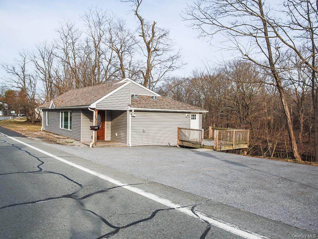 404 Collabar Road - Photo 1