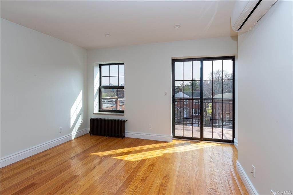 211 252nd Street - Photo 1
