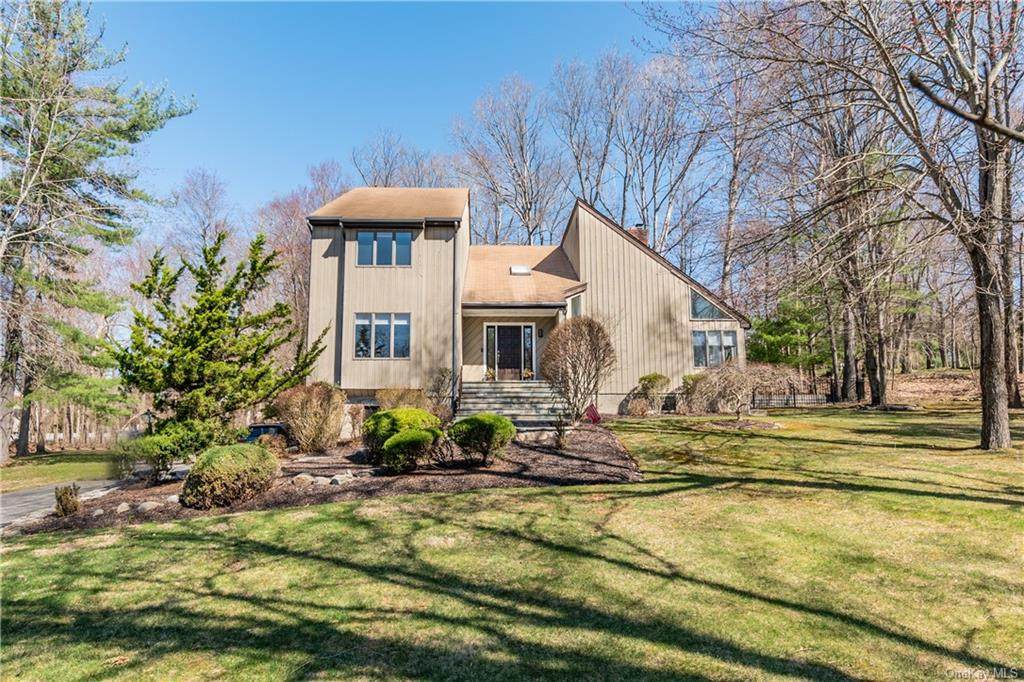 20 Louis Drive - Photo 1