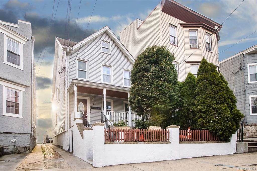 110 Webster Avenue - Photo 1