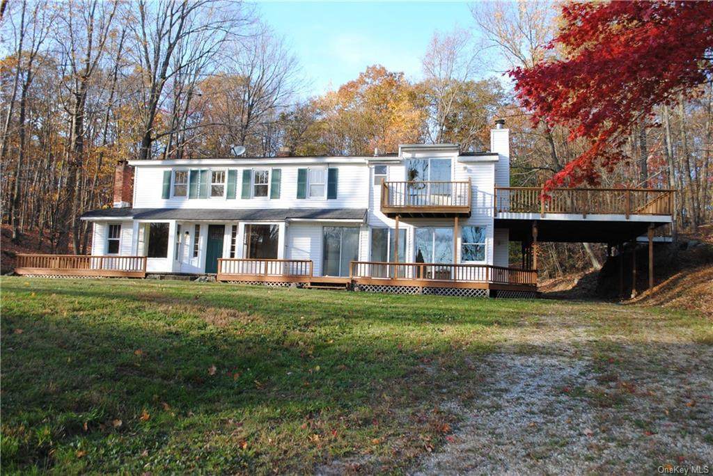 135 Quaker Hill Road - Photo 1