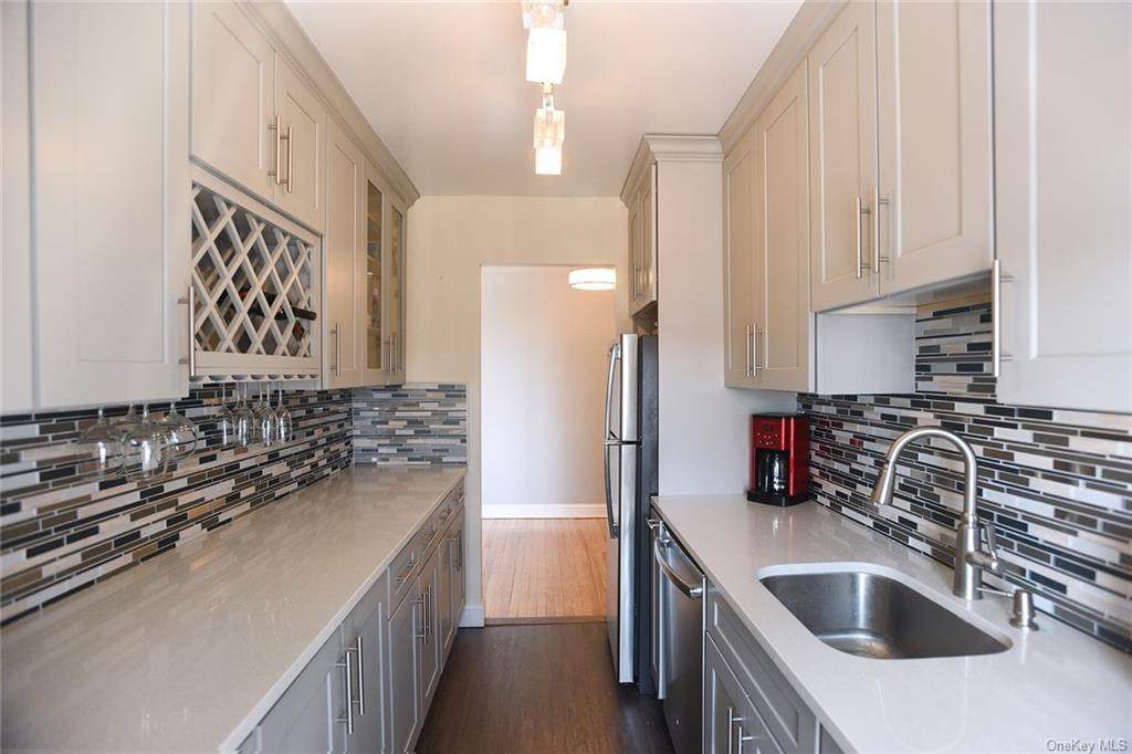 1 Oakridge Road - Photo 1