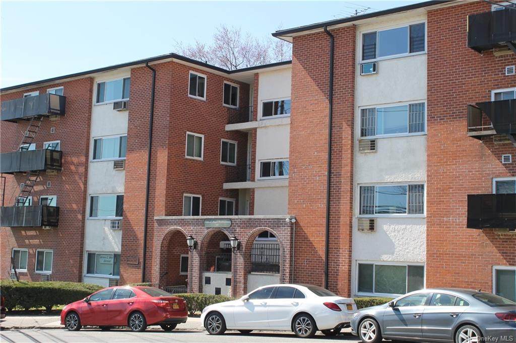 900 Midland Avenue - Photo 1