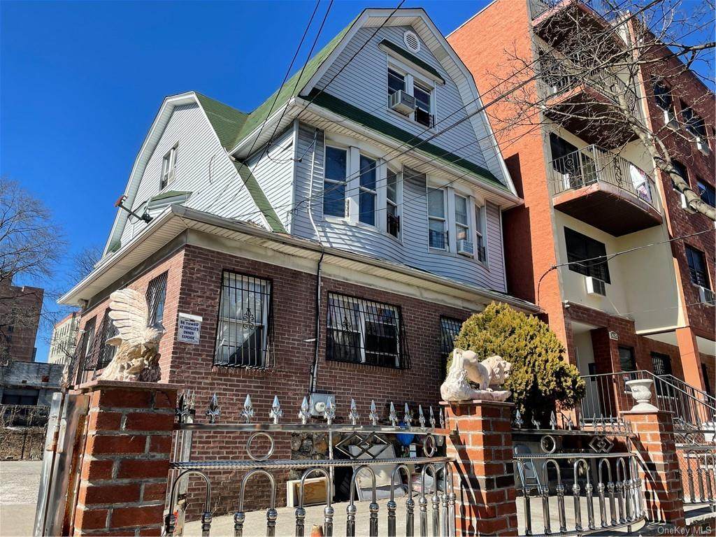 2621 Grand Avenue - Photo 1