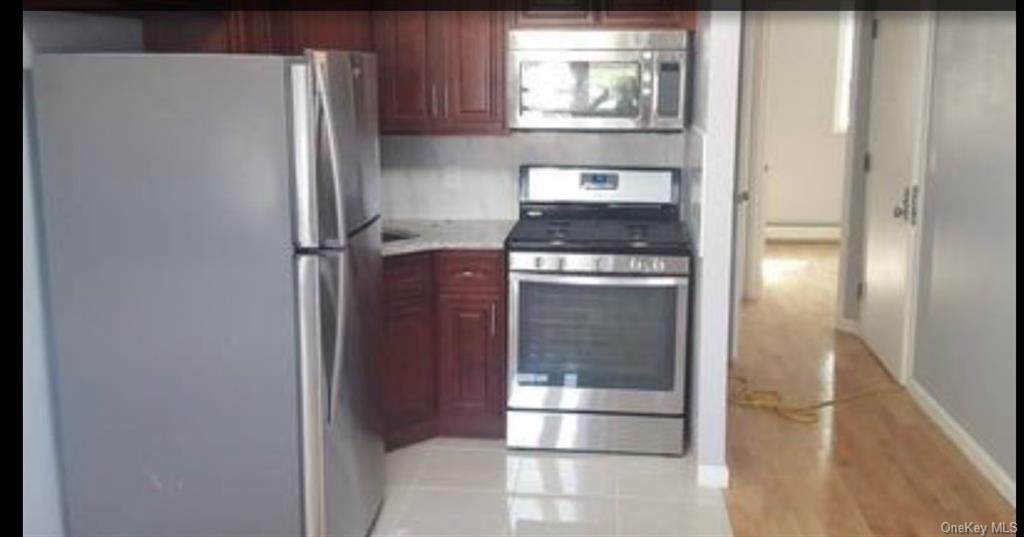 1462 Rosedale Avenue - Photo 1