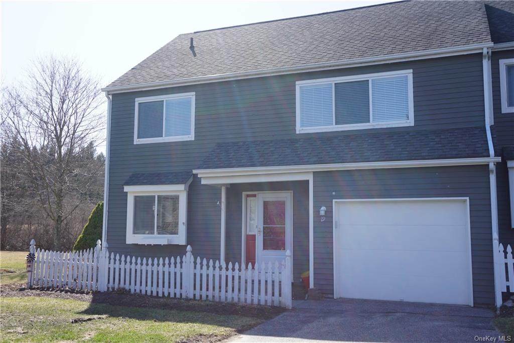 19 Cushing Green - Photo 1