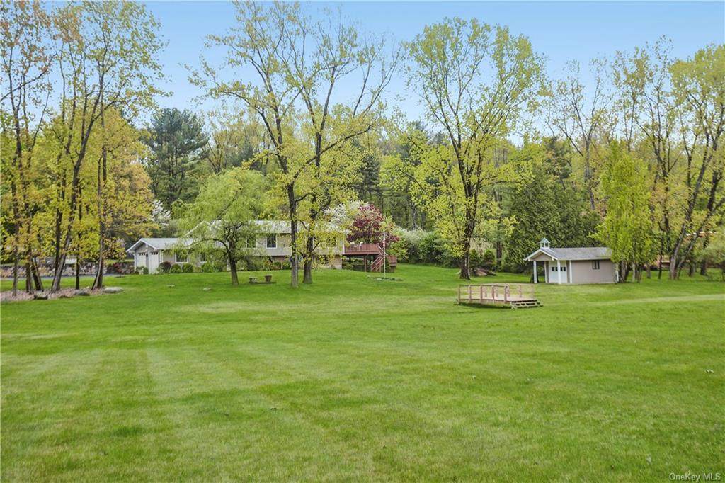 4 Croton Lake Road - Photo 1