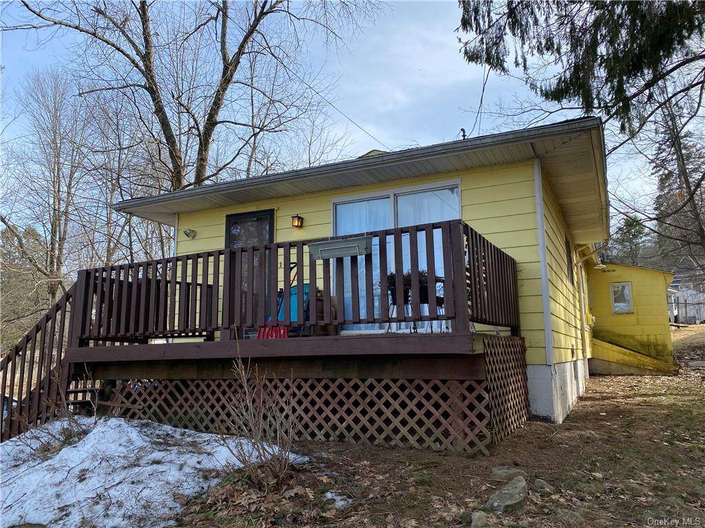 12 Bertha Avenue - Photo 1