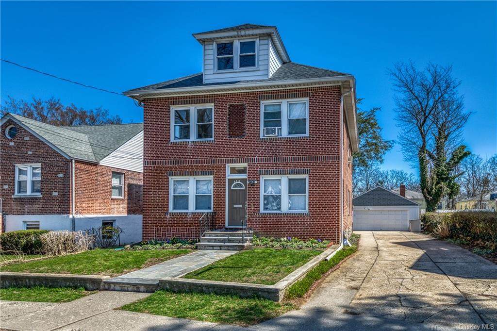 146 Crescent Place - Photo 1