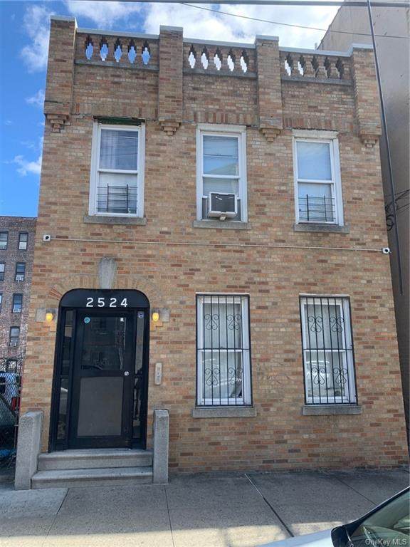 2524 Barnes Avenue - Photo 1