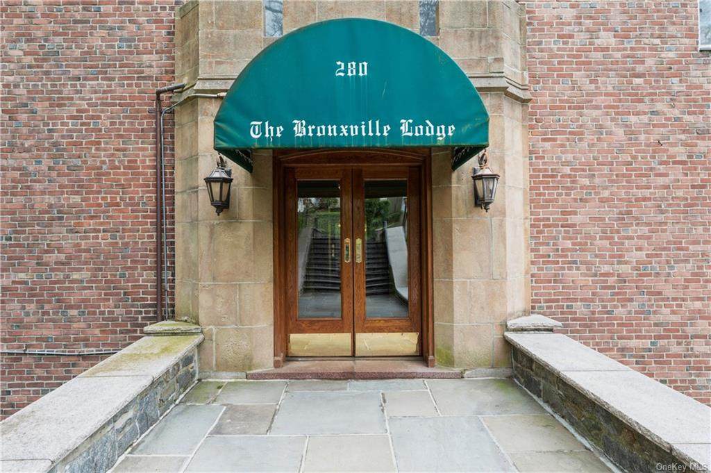 280 Bronxville - Photo 1