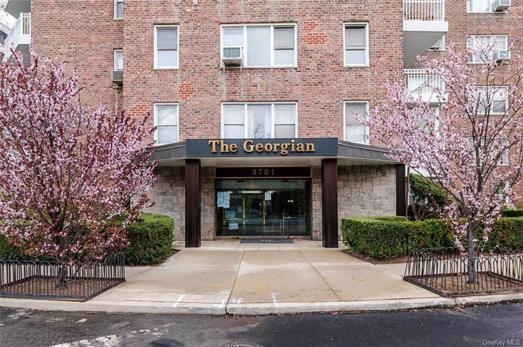 3701 Henry Hudson Parkway - Photo 1