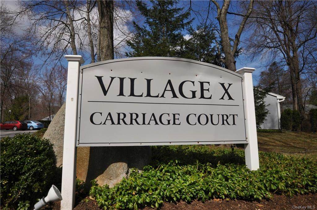 165 Carriage Court - Photo 1