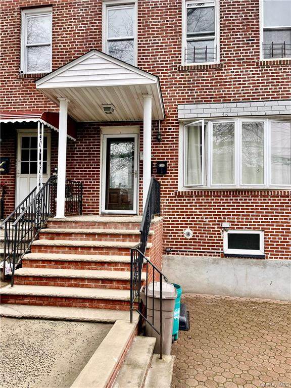 2979 Lawton Avenue - Photo 1