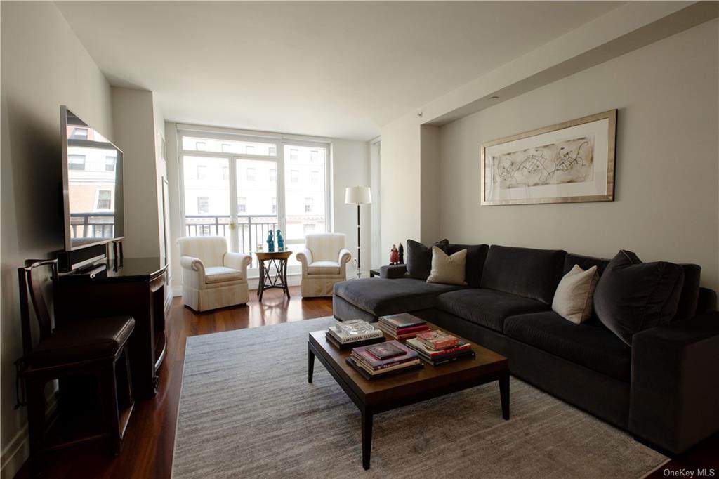 45 Park Avenue - Photo 1