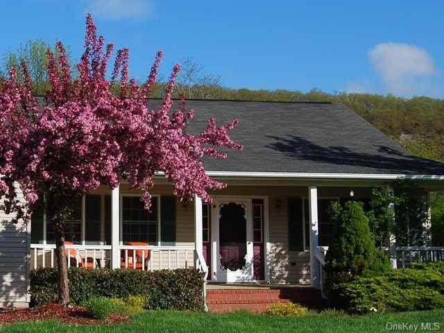 7 Andre Drive - Photo 1