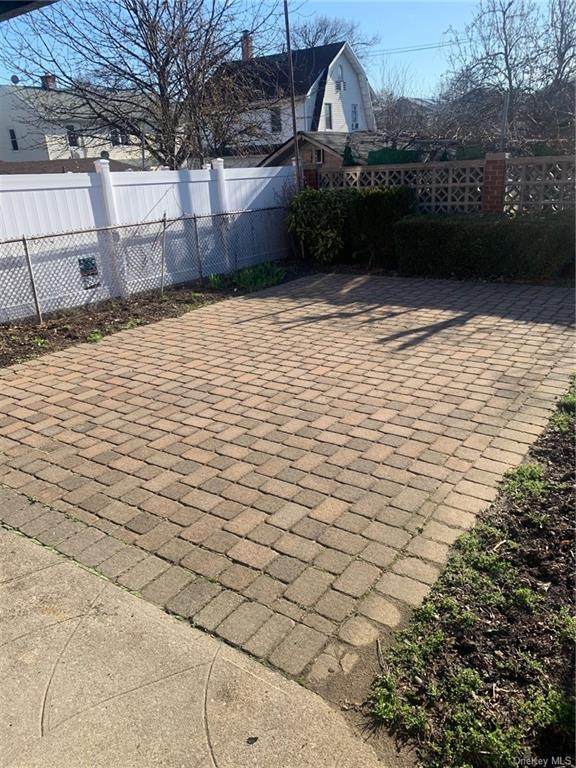 2412 Fish Avenue - Photo 1