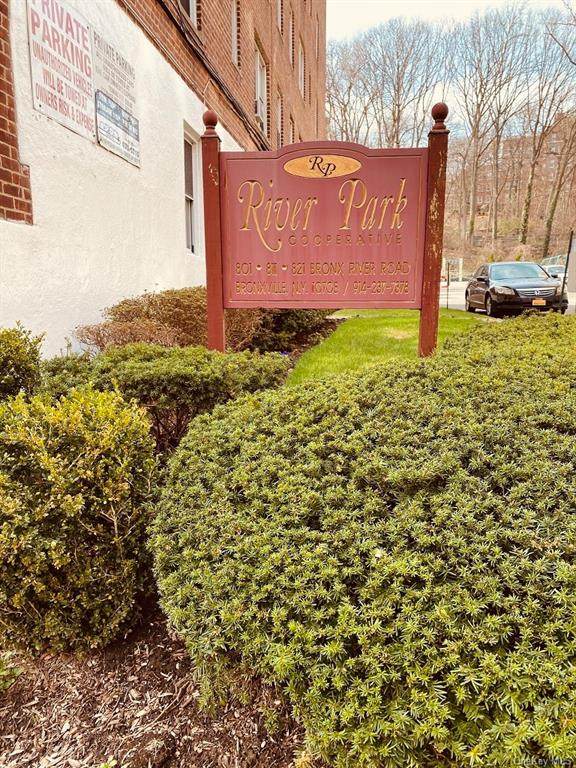 801 Bronx River Road - Photo 1