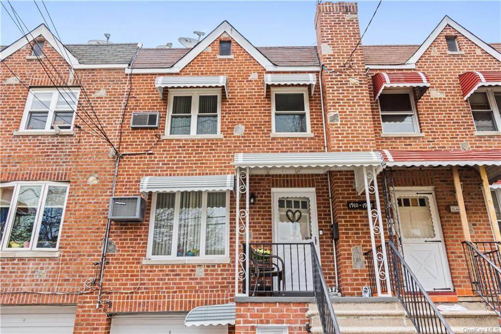 1910 Radcliff Avenue - Photo 1