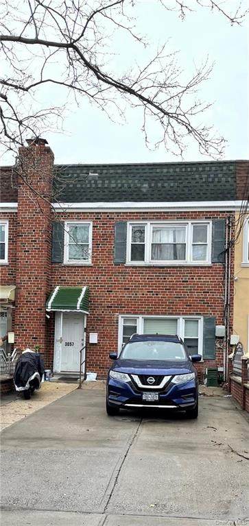 3057 Randall Avenue - Photo 1
