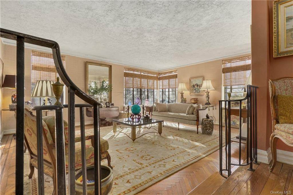3001 Henry Hudson Parkway - Photo 1