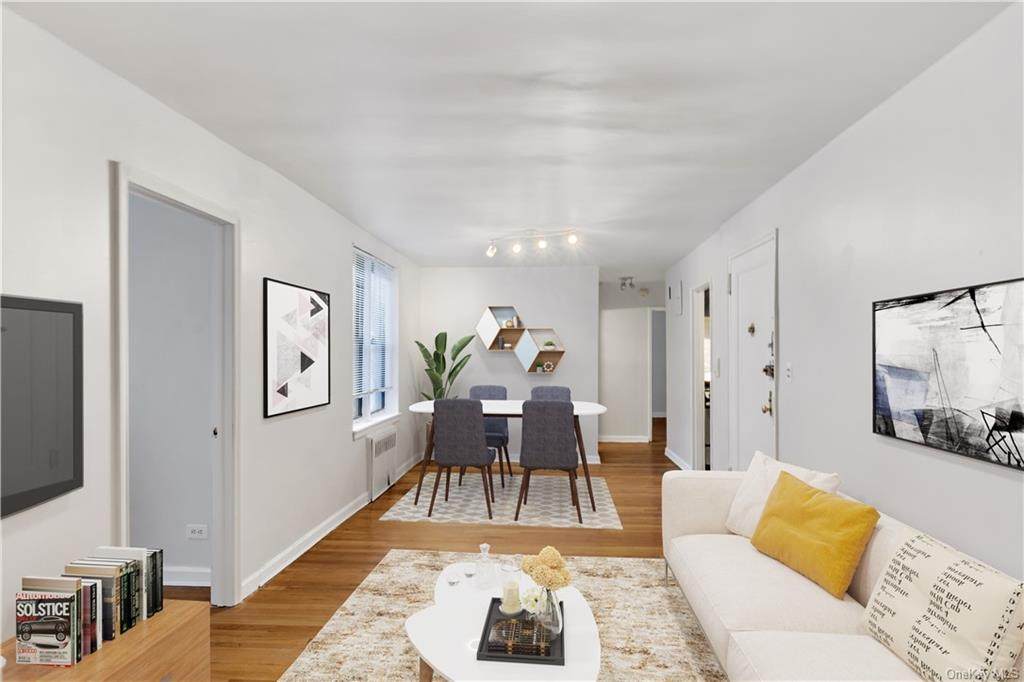 2244 Bronx Park - Photo 1