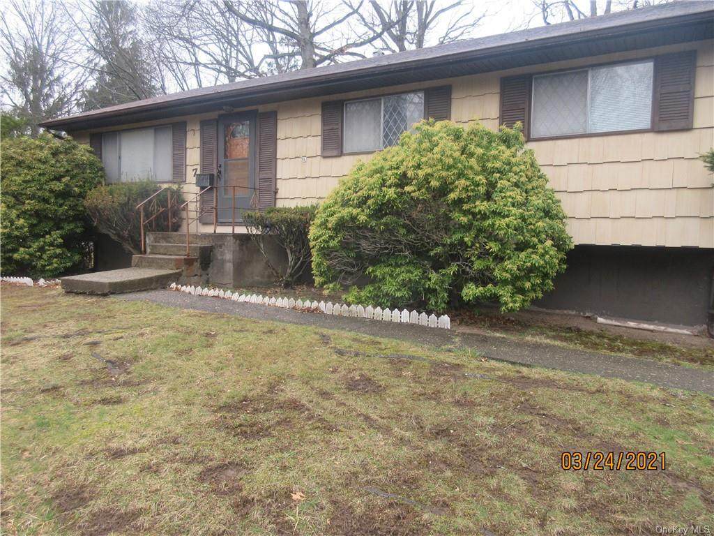 7 Phillips Drive - Photo 1
