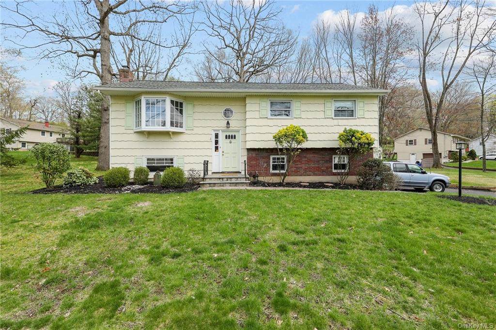 540 Westfield Drive - Photo 1