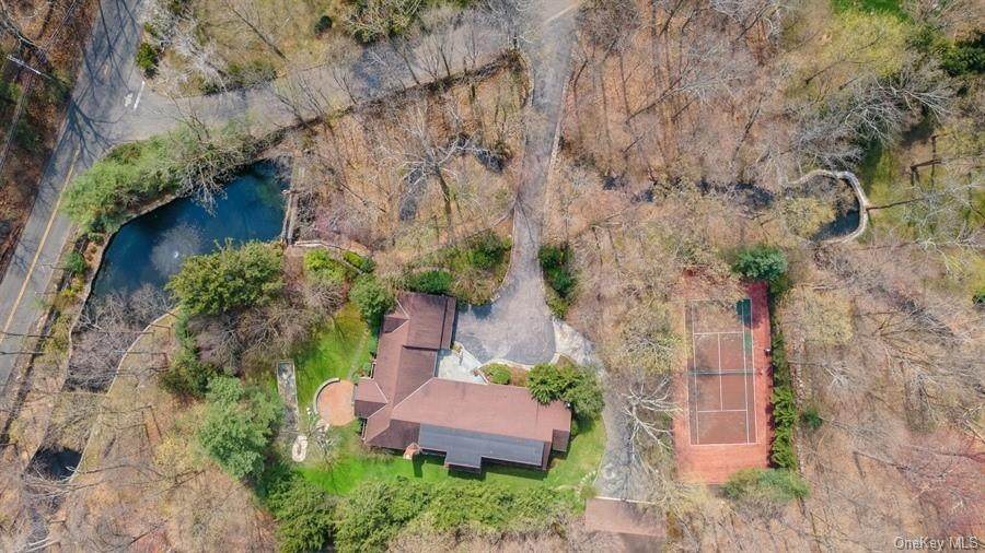 2 Ironwood Lane - Photo 1
