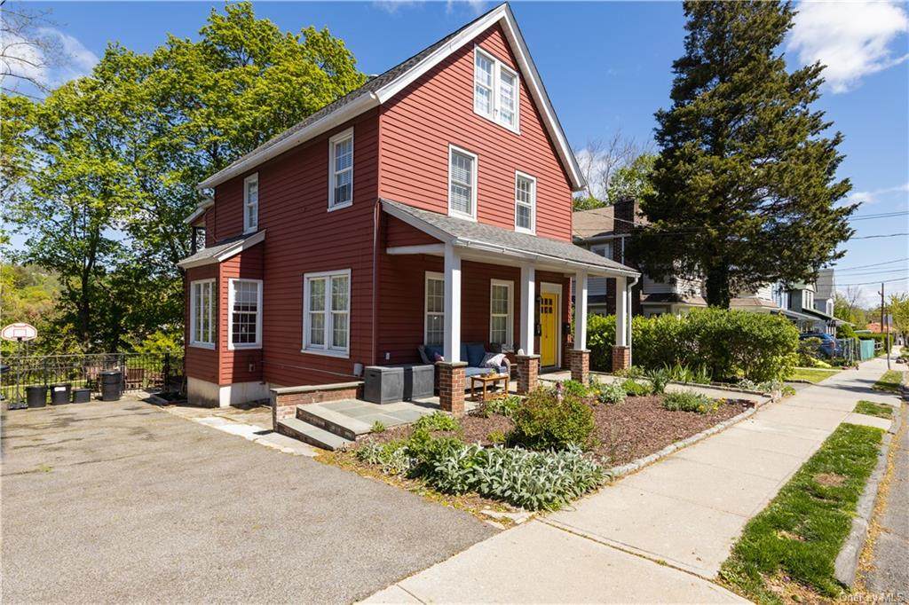 11 Oak Avenue - Photo 1