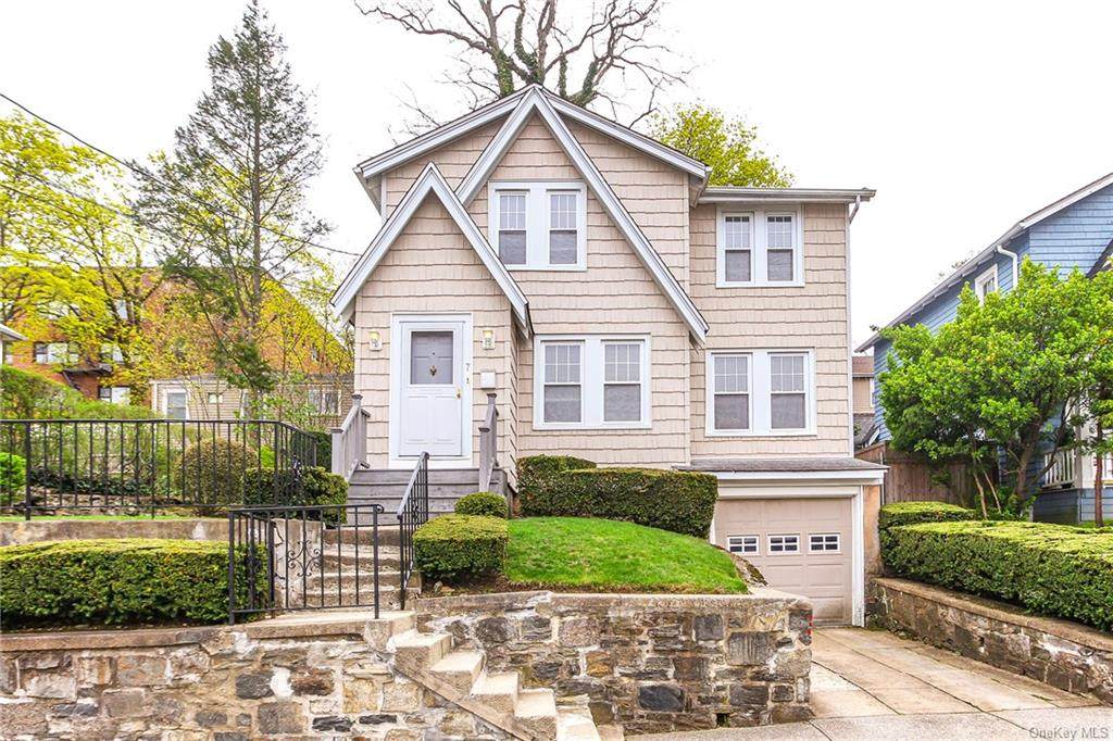 7 Hall Place - Photo 1