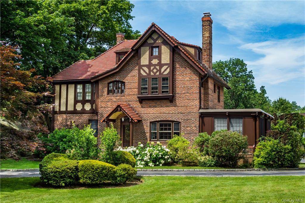 115 White Plains Road - Photo 1