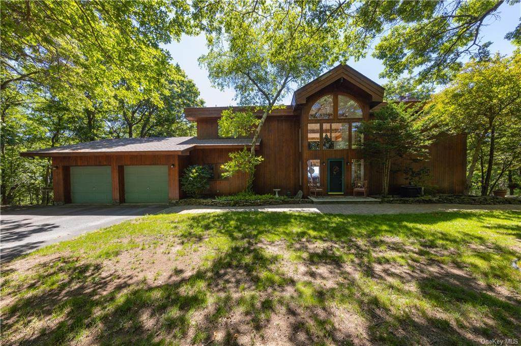 823 Mountain Road - Photo 1