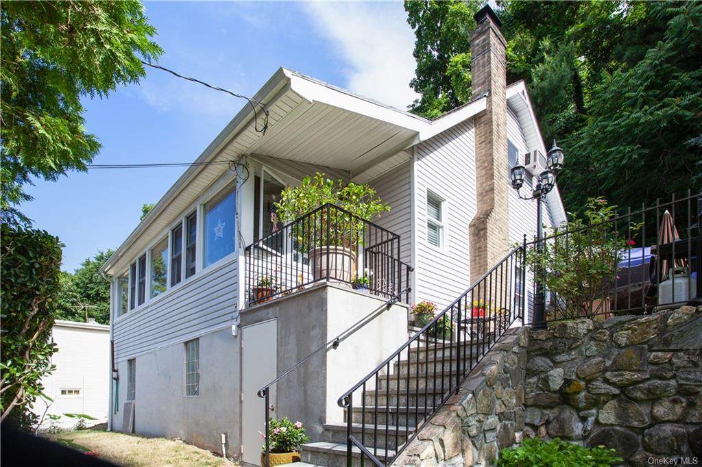 27 Cedar Street - Photo 1