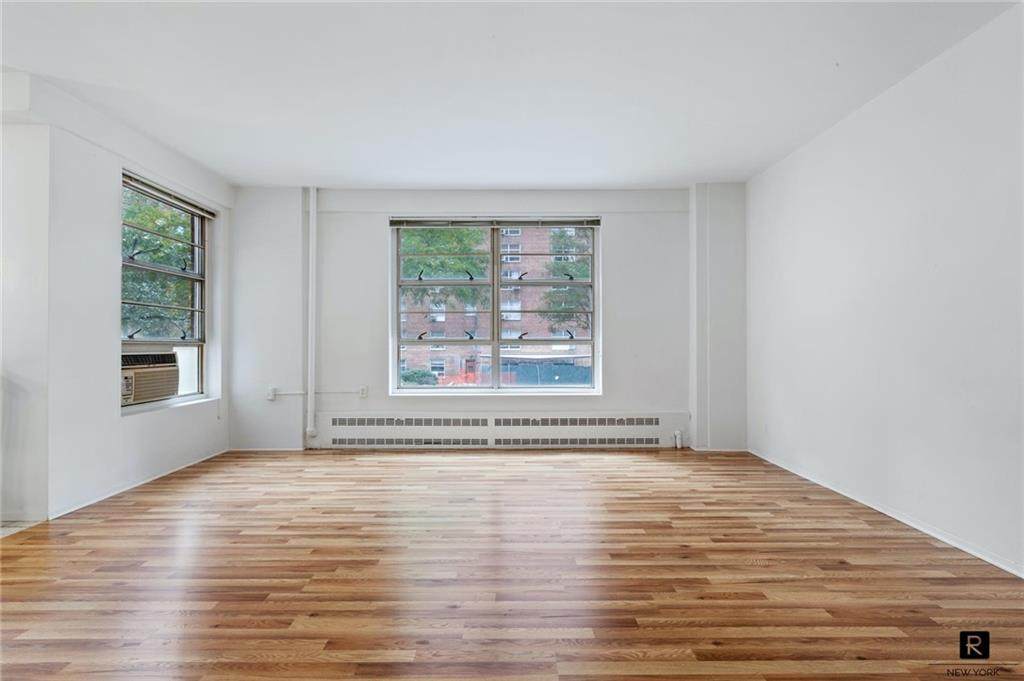 90 La Salle Street - Photo 1