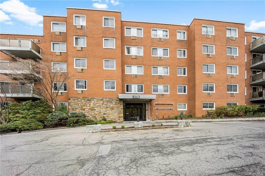 370 Central Park Avenue - Photo 1