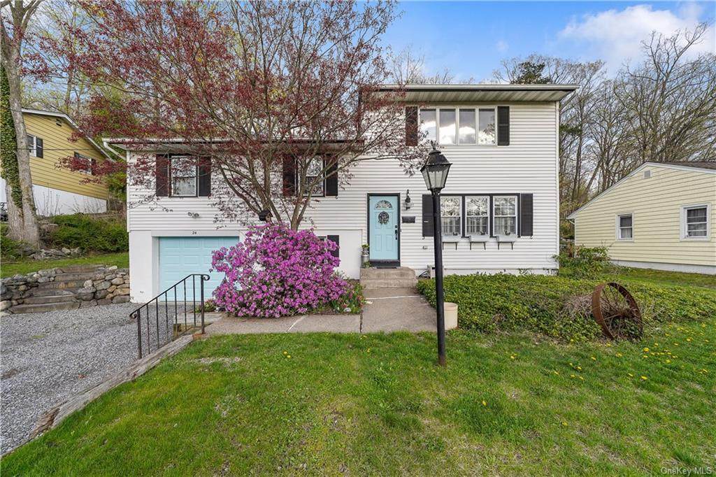 24 Sheridan Avenue - Photo 1