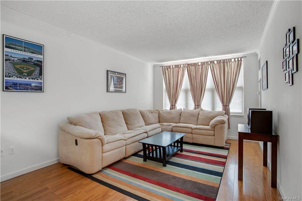 300 Mamaroneck Avenue - Photo 1
