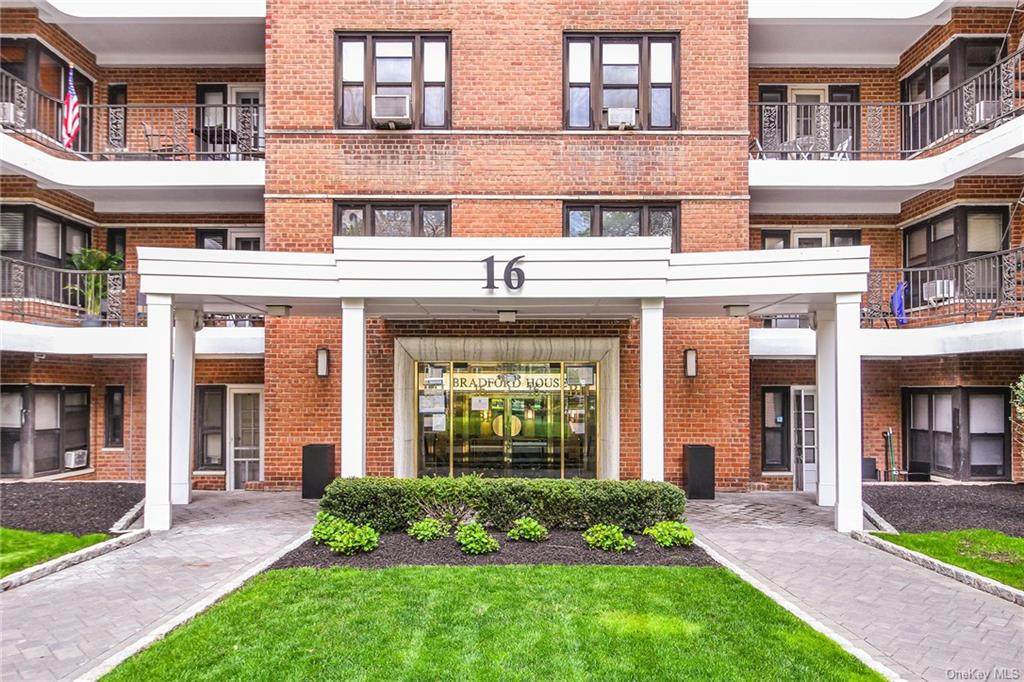 16 Broadway - Photo 1