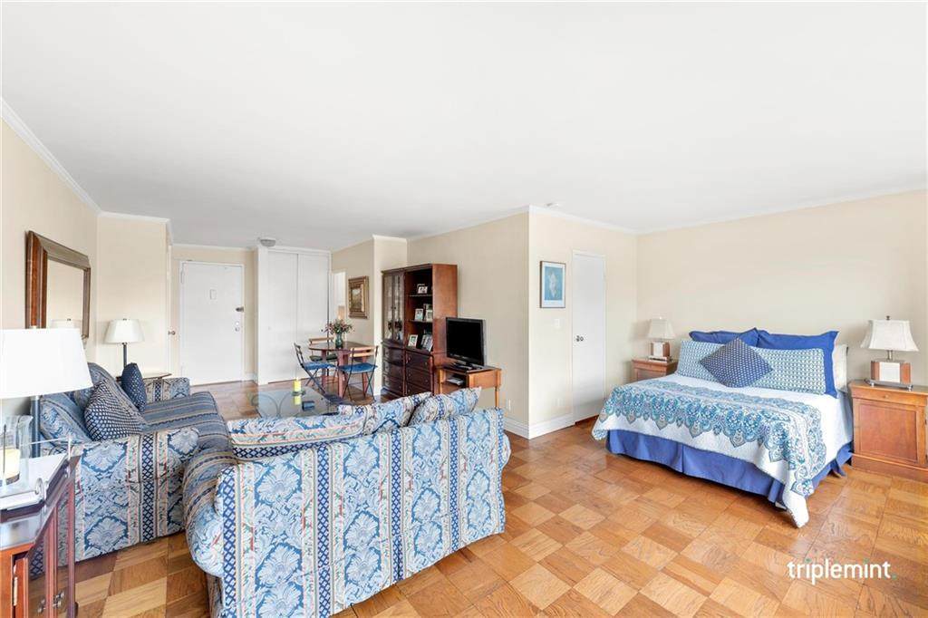 180 End Avenue - Photo 1