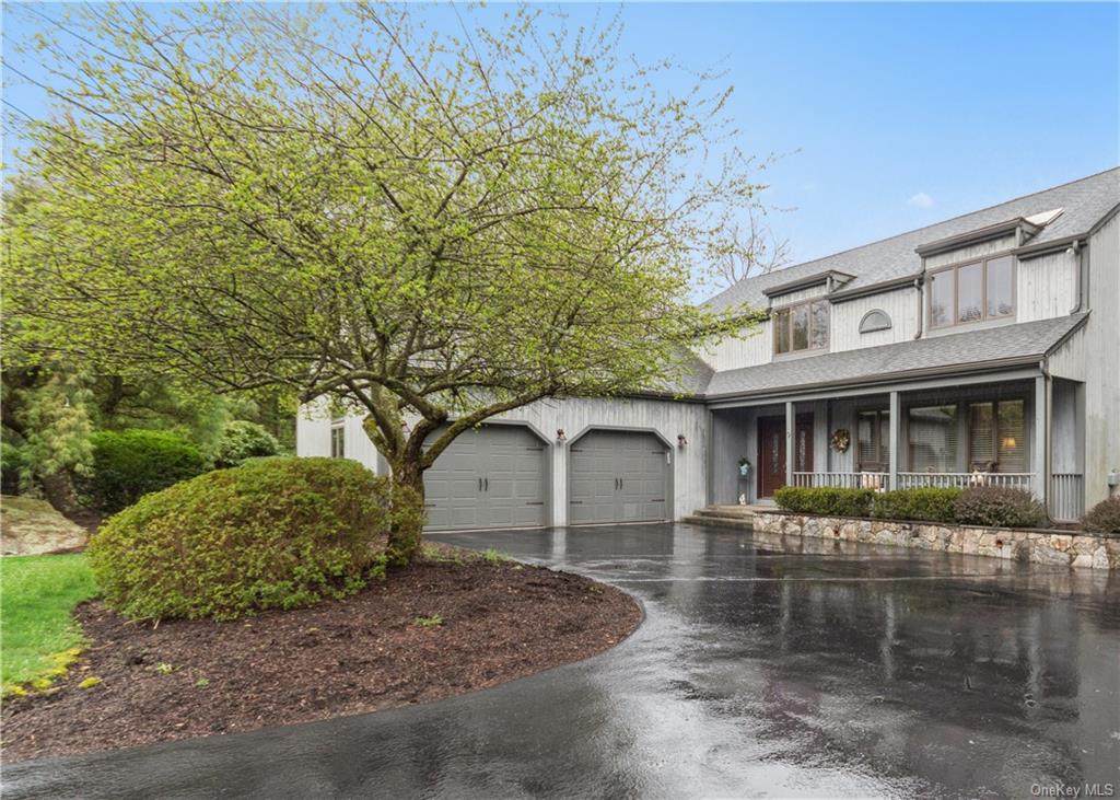9 Greenhaven Road - Photo 1